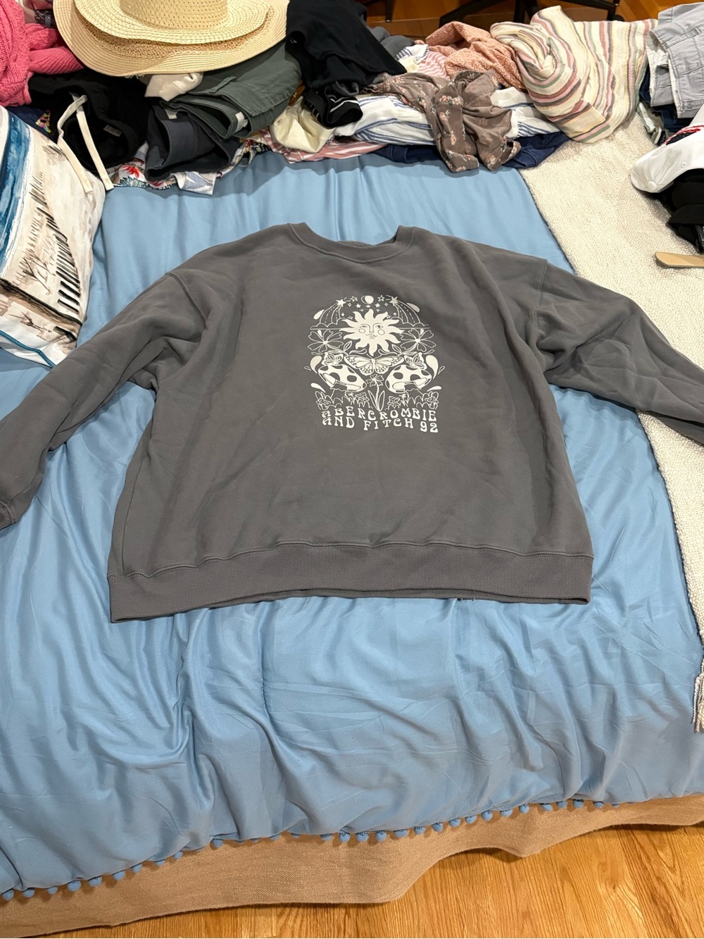 Abercrombie & Fitch Gray Crewneck Sweatshirt with White Floral Graphic